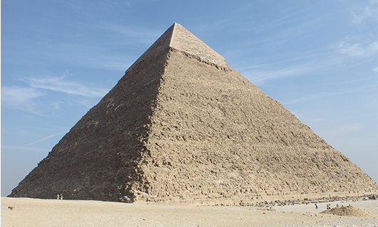クフ王のピラミッドの近隣施設